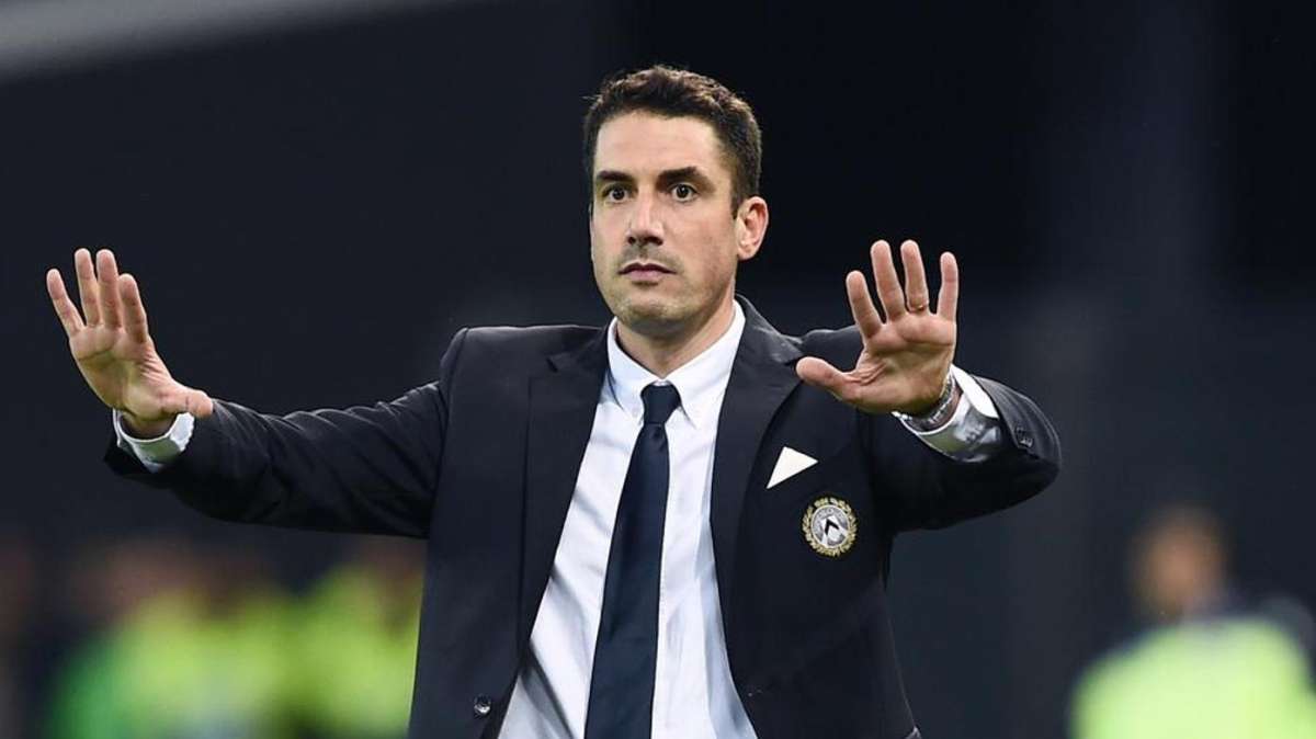 Sampdoria, caccia al nuovo allenatore: spunta Velazquez, ma la lista è lunga