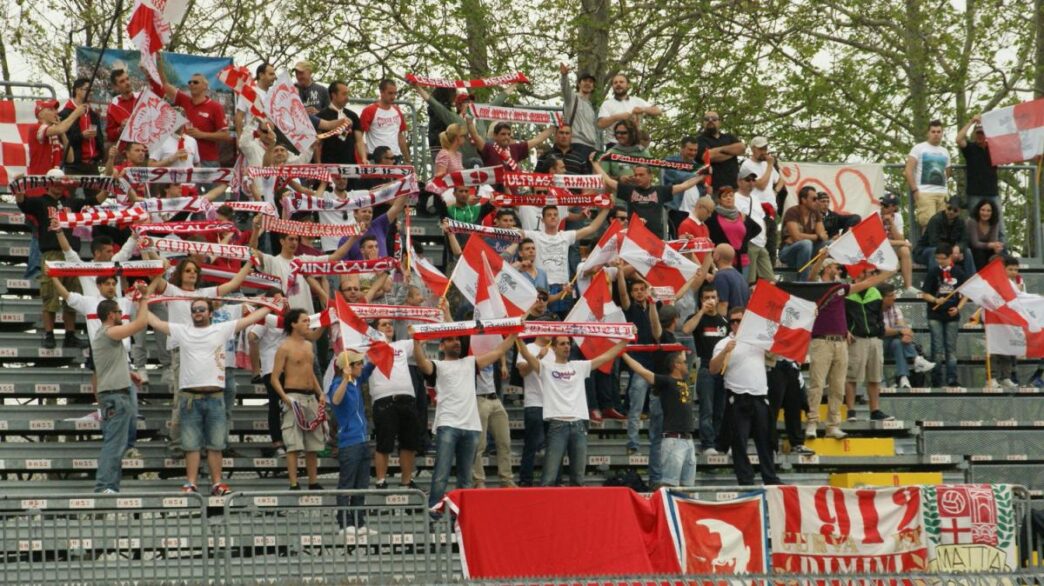 Rimini, un gruppo di imprenditori pronto a far riparte il calcio in città: "Noi ci siamo, siamo pronti"