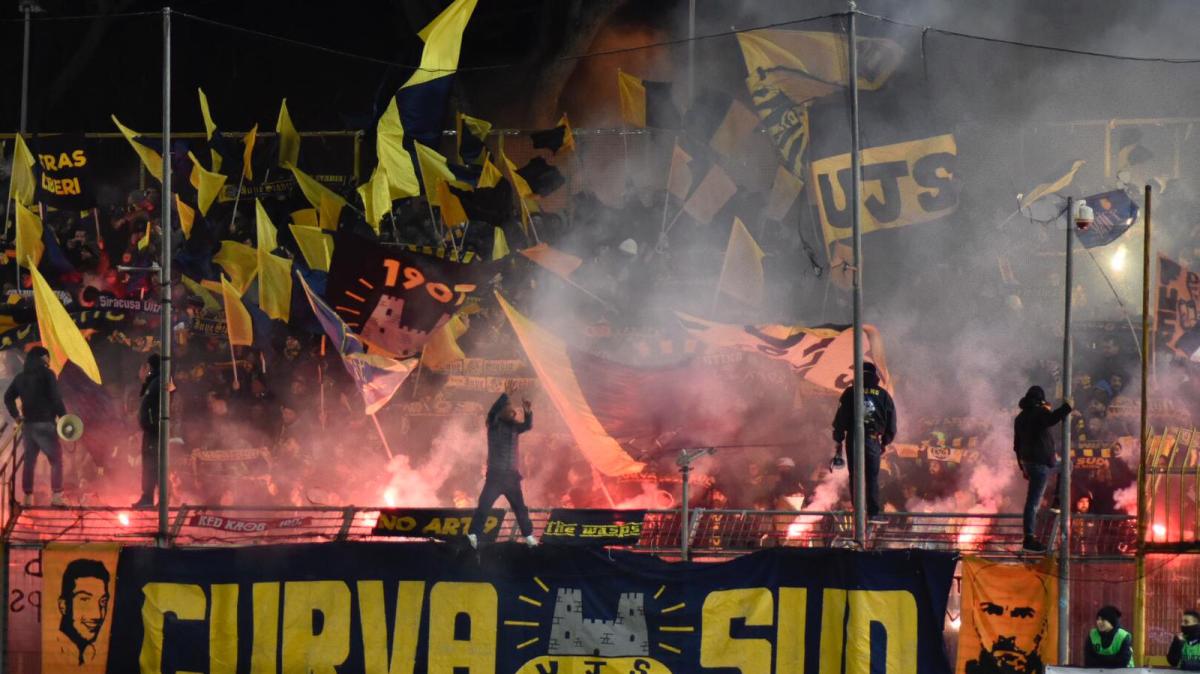 Juve Stabia, il futuro è appeso a un filo: deciso l'aumento di capitale