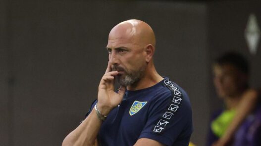 Carrarese e Antonio Calabro si separano: risolto il contratto
