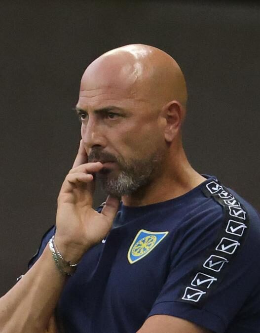 Carrarese e Antonio Calabro si separano: risolto il contratto