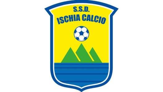 Ischia Calcio: rinnovo per il giovane Francesco Cenatiempo