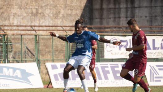 Emmanuel Odianose, attaccante classe '98 con oltre 40 gol, è sul mercato