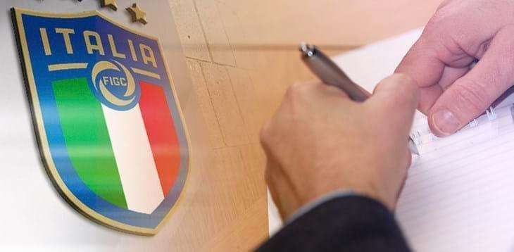 Riforma NOIF: contratti biennali e premi FIGC per il calcio dilettantistico