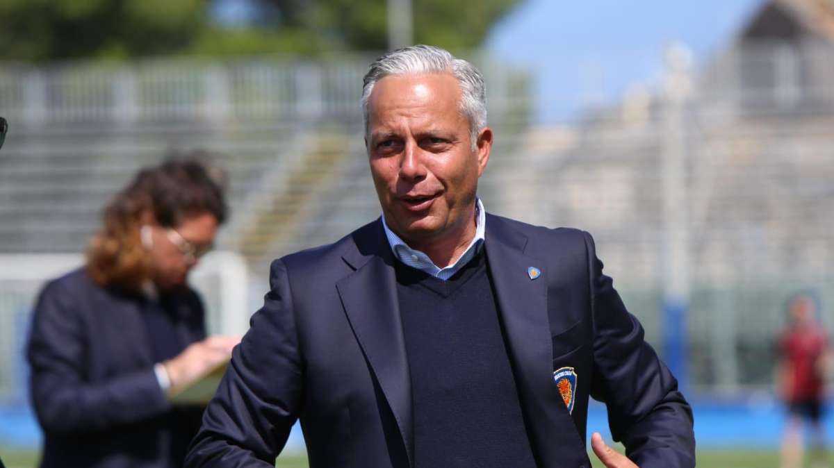 Il Siracusa fa chiarezza: "Siamo al lavoro per l'iscrizione e per il nuovo assetto"