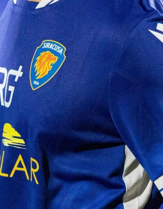 Siracusa Calcio: nuova gestione, vecchie sfide tra penalizzazioni e innesti