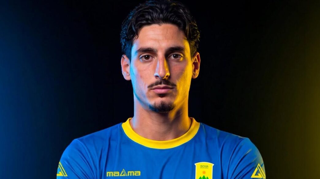 Ischia ingaggia il difensore Ruben Falla per rinforzare la retroguardia
