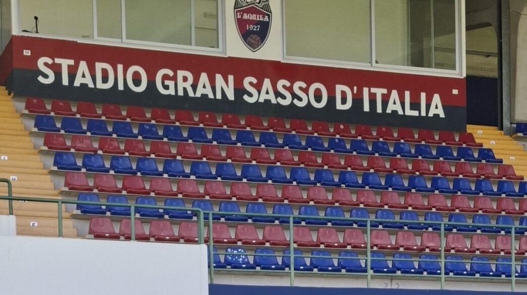 L'Aquila ufficializza l'ingaggio del centrocampista Vincenzo Lisi