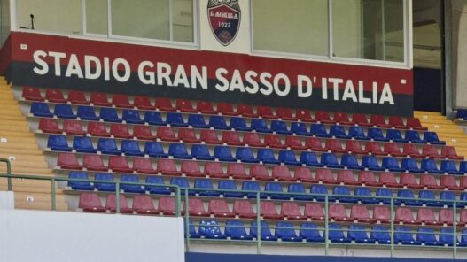 L'Aquila ufficializza l'ingaggio del centrocampista Vincenzo Lisi