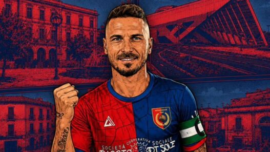 Afragolese, rinnova il capitano Fabio Longo: confermato l'attaccante simbolo