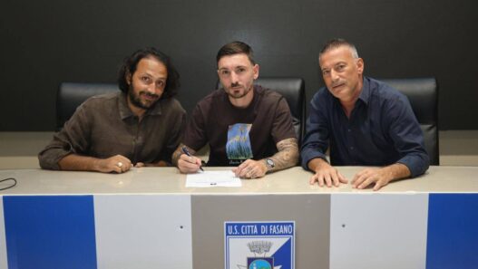 Fasano ingaggia l'attaccante Leonardo Taurino