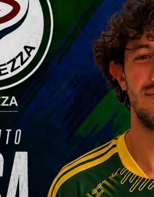 Seravezza Calcio, rinforzo a centrocampo con l'ingaggio di Luca Troiano