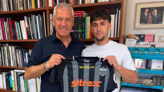 Ufficiale: Enrico Tatti al Trestina, il trequartista biancoceleste per il 2026/2027