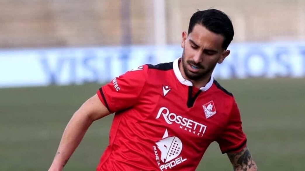 Turris, ufficiale l'ingaggio del fantasista Stefano D'Agostino