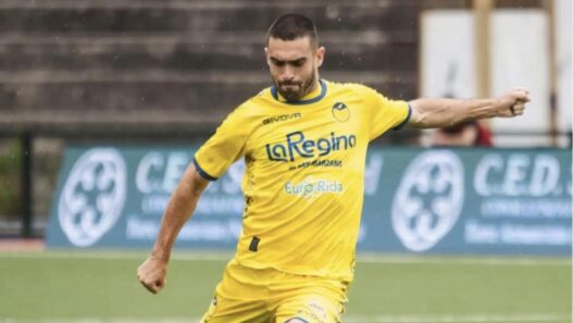 Reggina, rinforzo a centrocampo: arriva Alberto Acquadro