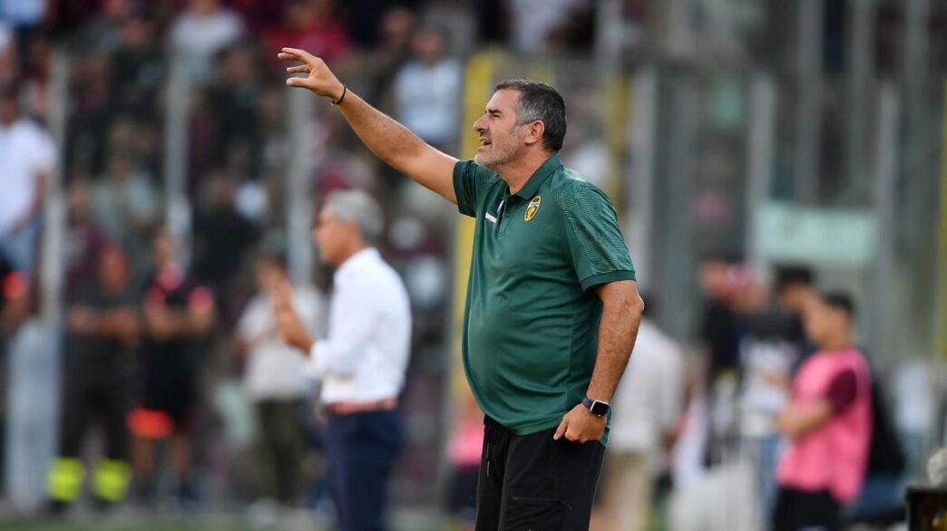 Lucarelli vicino al ritorno sulla panchina del Livorno