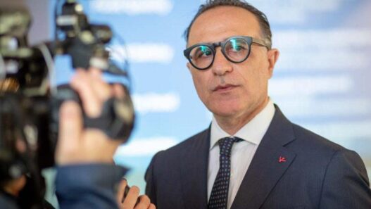 Taranto: esoneri Pagni e Giuliatto, il presidente Ladisa annuncia: "Tutti a casa"