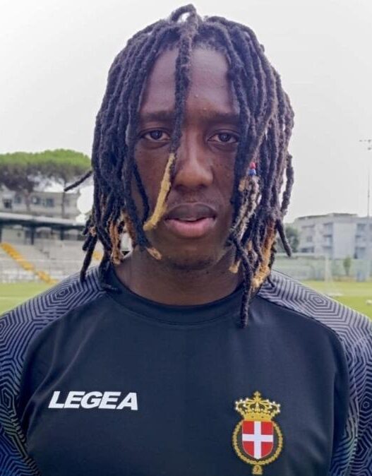 Difensore centrale classe 1997, quasi 90 presenze in Serie D, è svincolato