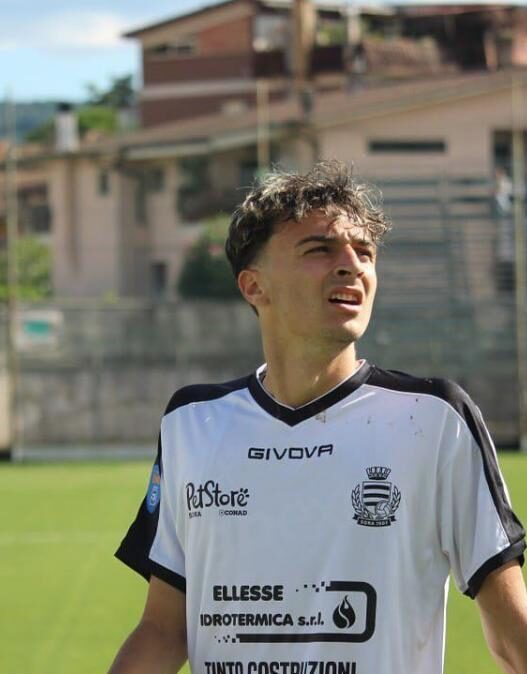 Alessio Marrale, centrocampista con esperienza in Serie D, è sul mercato