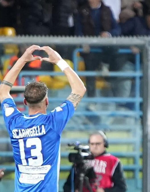 Gravina, rinnovo ufficiale per l'attaccante Michele Scaringella