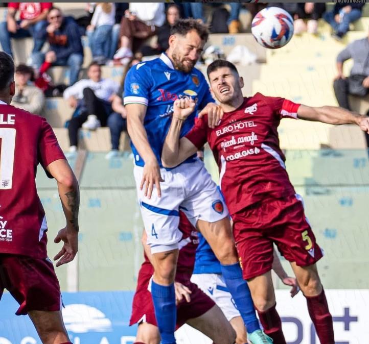 Reggina, mercato acceso: attacco, difesa e l'arrivo di Madia