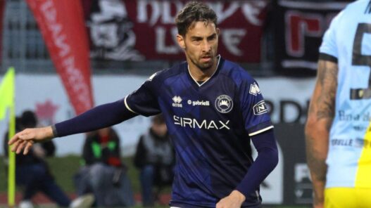 Alessandro Salvi, difensore esperto con 300 presenze in B, è sul mercato
