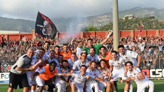 Nocerina rimonta la Sarnese ai rigori e avanza in Coppa Italia Serie D