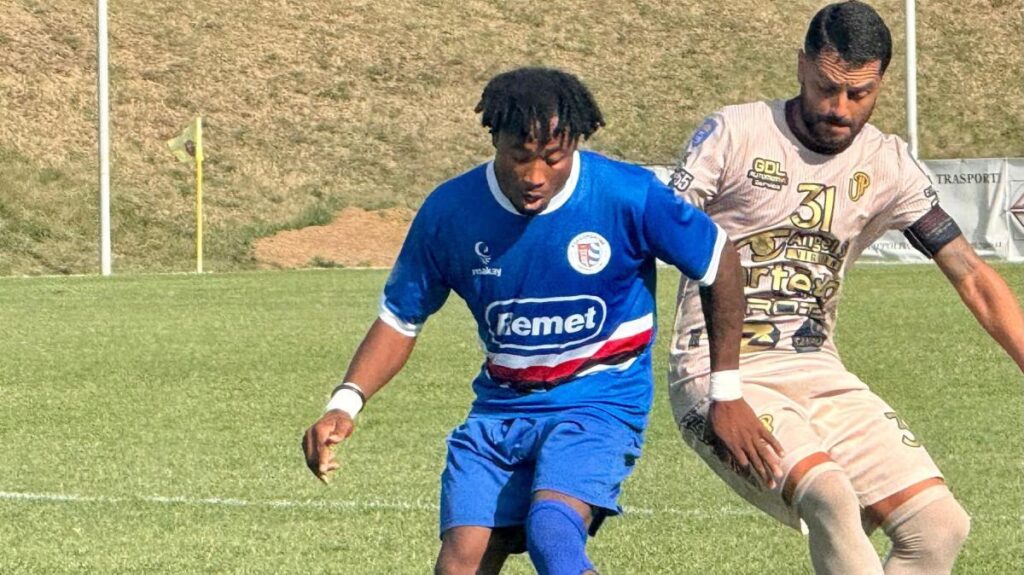 Attaccante 25enne con esperienza in Serie D e C cerca squadra