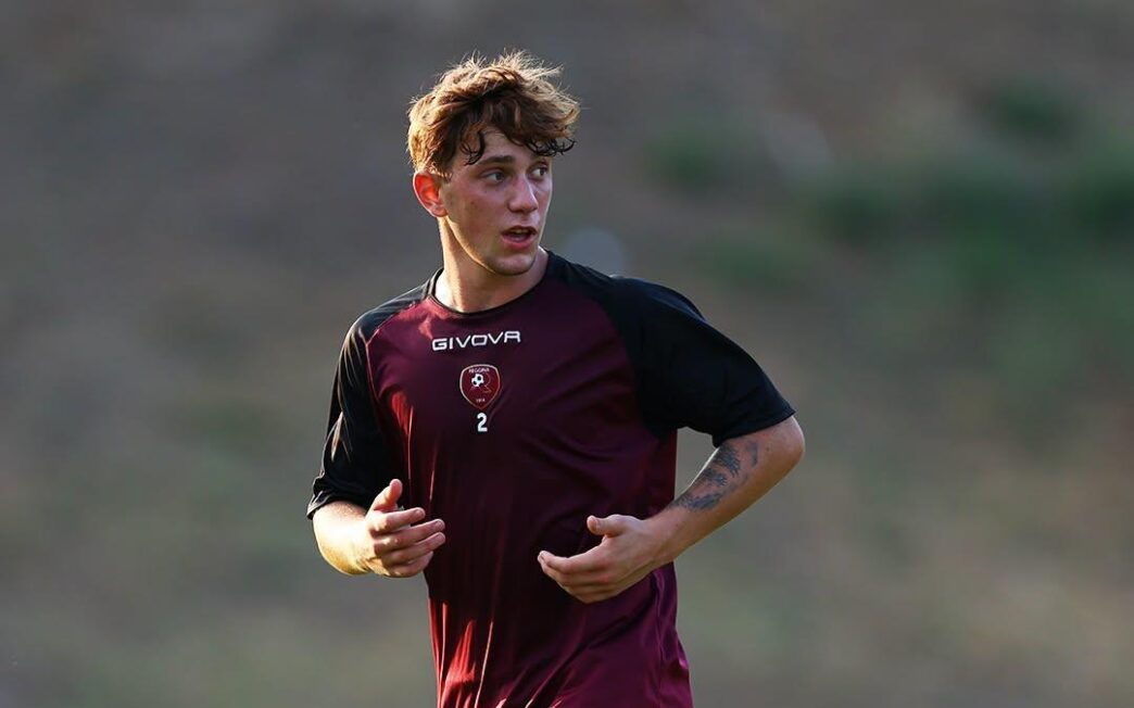 Reggina-Gozzano 3-2: cinque gol nel primo tempo, amaranto ok