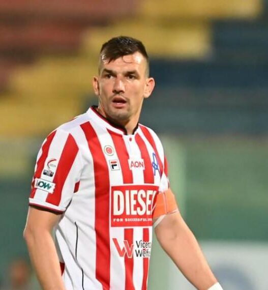 Vladimir Golemić: difensore esperto cerca nuova squadra