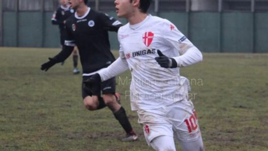 Attaccante classe 2000, ex Milan e con oltre 100 presenze in Serie D, è sul mercato