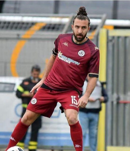 Paolo Lomasto, difensore con oltre 350 presenze in Serie D, cerca squadra