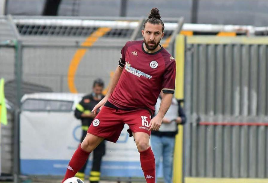 Paolo Lomasto, difensore con oltre 350 presenze in Serie D, cerca squadra