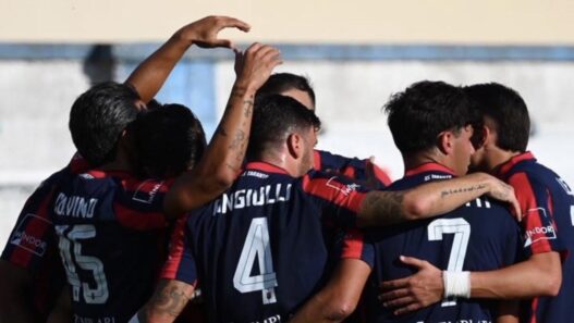 Taranto, Ragno conferma contatti per la panchina