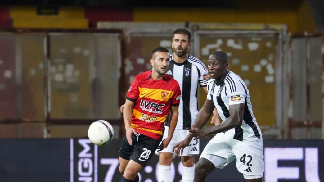 Giugliano, Borello passa in prestito alla Triestina