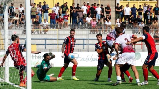 Serie D Girone I: Reggina in testa, la lotta per la promozione si accende