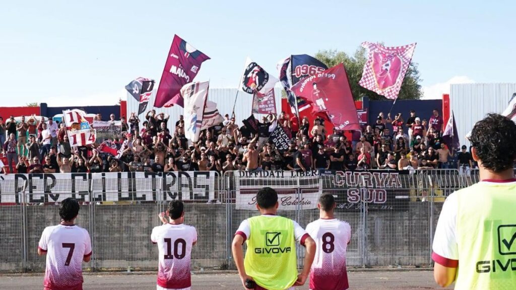 Reggina, tris in casa contro l'Avola per confermarsi capolista