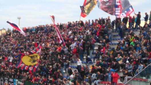 L'Aquila batte il Termoli 1-0: Magnani decisivo, ospiti in dieci resistono a lungo