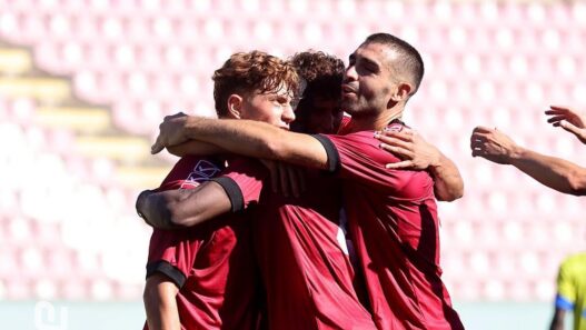 Reggina, esordio travolgente: il Licata travolto 5-0 al "Granillo"