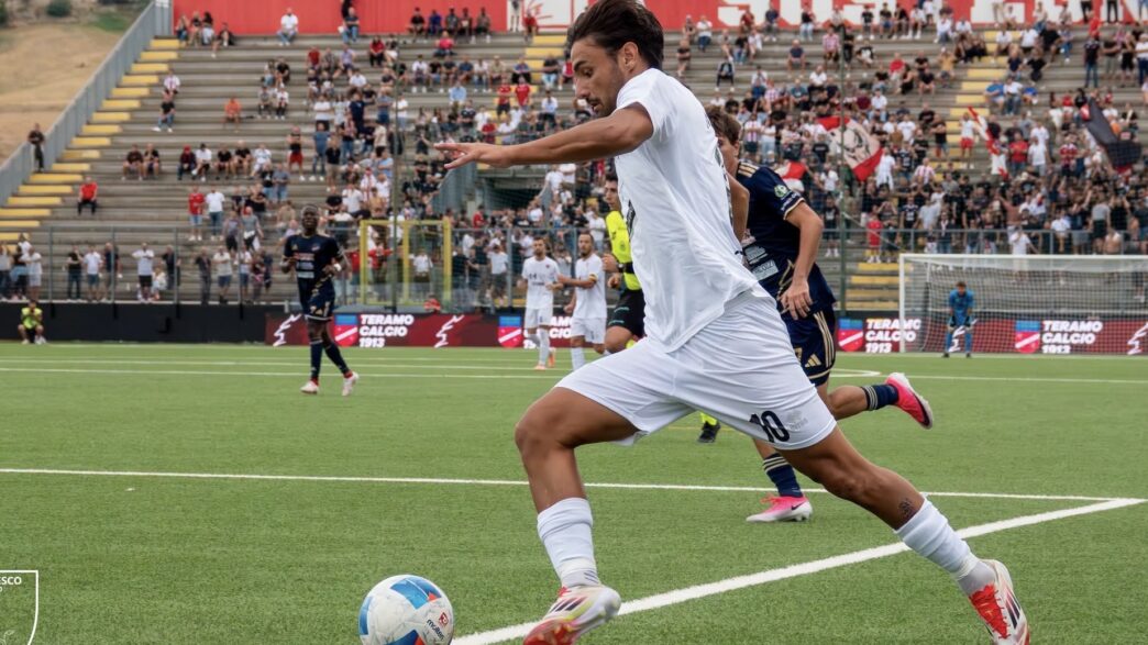 Notaresco, prima vittoria: Mercuri decide il derby al 95'