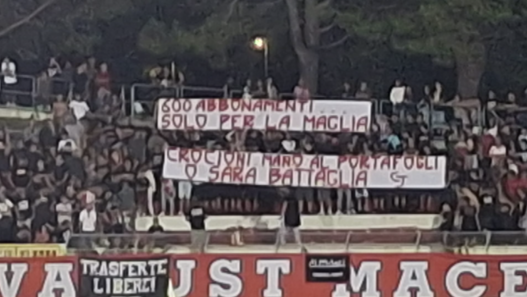 Maceratese, la Curva Just chiede investimenti al presidente Crocioni