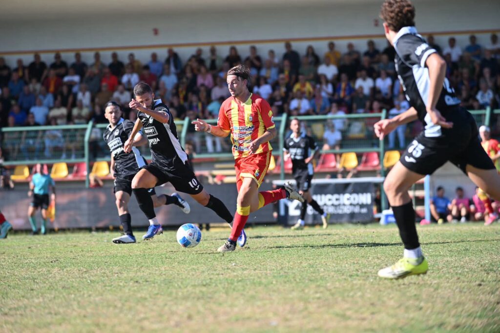 Giulianova, esordio vincente per Del Zotti: battuto l'Atletico Ascoli 4-2
