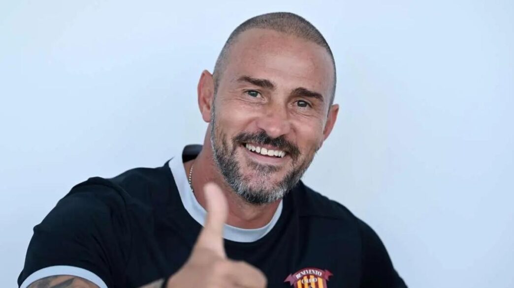 Floro Flores: "Affrontiamo la Juve della Serie B"