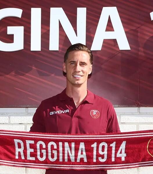 Reggina, ufficiale l'arrivo di Andrea Magrassi
