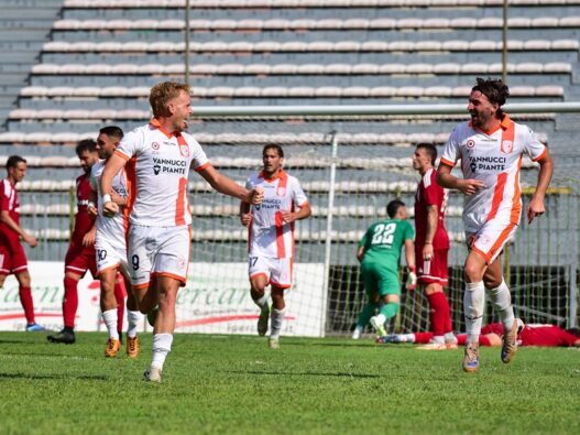 Pistoiese, esordio vincente al Melani: Solbiatese ko 2-0