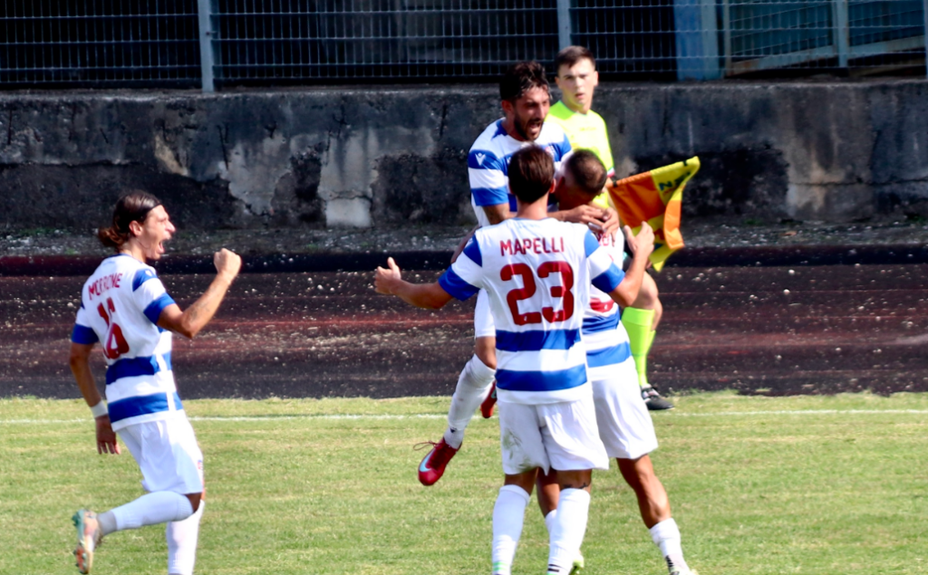 Pro Patria vola in testa alla Serie D: Zironelli parla di 'favola'