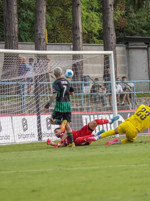 Derby al Chinetti: la Castellanzese travolge la Solbiatese 4-1