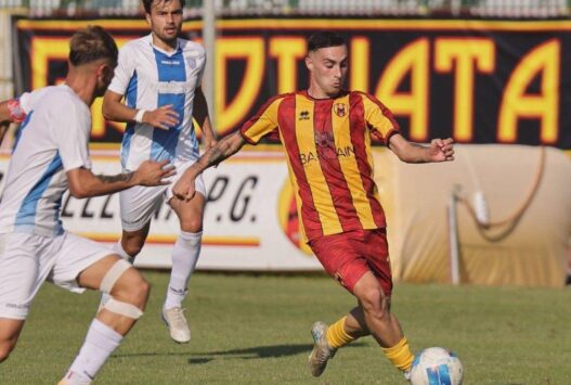 Serie D: Sambiase in testa alla classifica, Reggina e Vibonese all'inseguimento