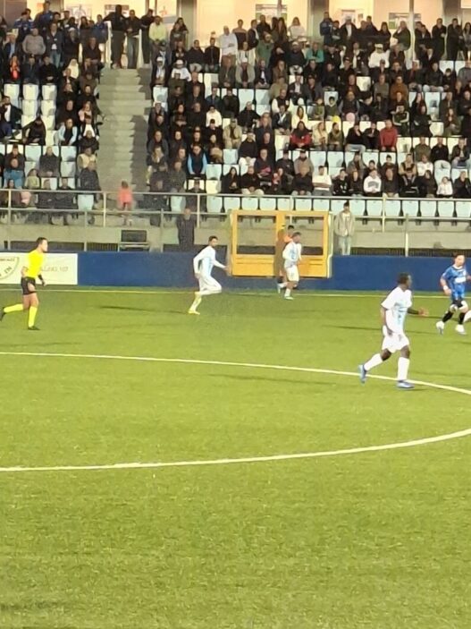 Serie D: Virtus Francavilla capolista, battuto il Manfredonia 2-0
