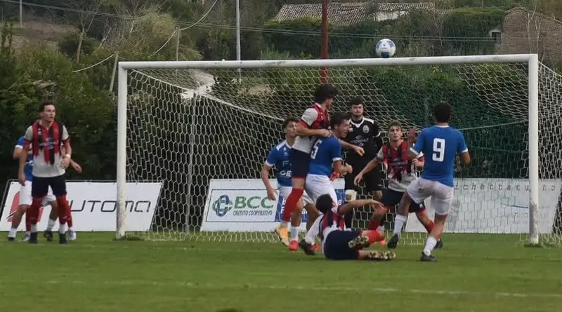 Promozione: Urbania secondo, Biagio Nazzaro esulta